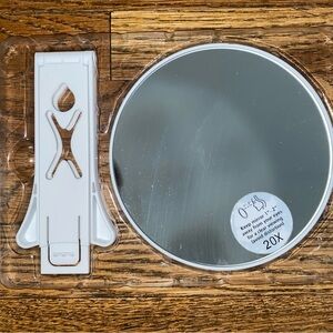 Round Magnifying Mirror with Stand
